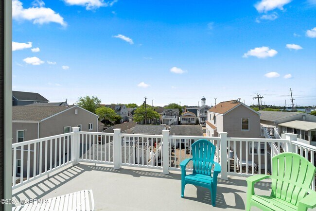 Building Photo - 315 Hiering Ave