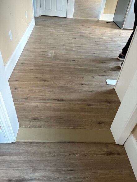 Building Photo - 261 Shaker Rd