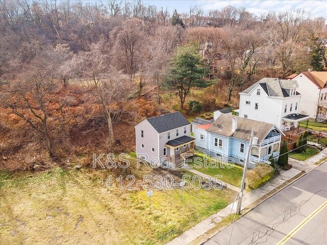 Building Photo - 3611 Baytree St