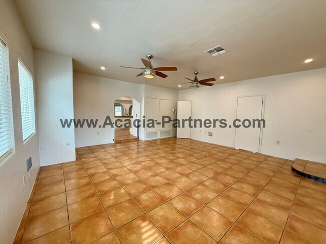 Building Photo - Spacious Four Bedroom Home