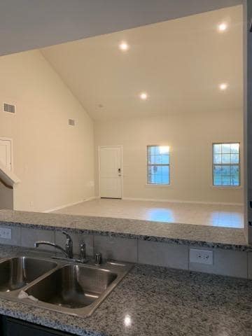 Building Photo - 1008 Emerald Dr