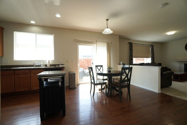 Building Photo - 9690 Beryl Dr