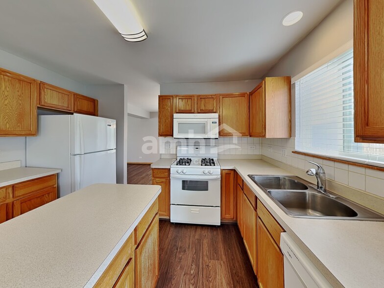 Building Photo - 10144 Ashley St