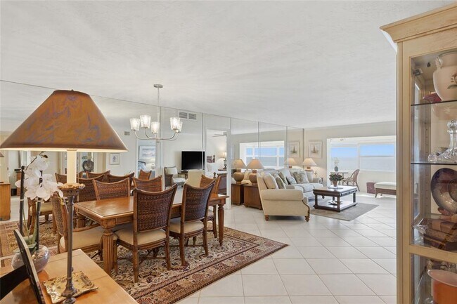 Building Photo - 1750 Benjamin Franklin Dr