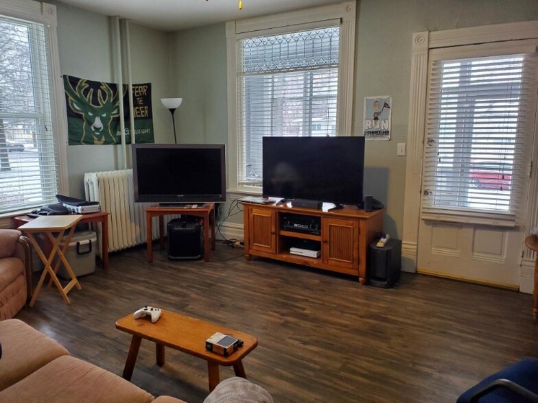 Building Photo - 1408 Madison St