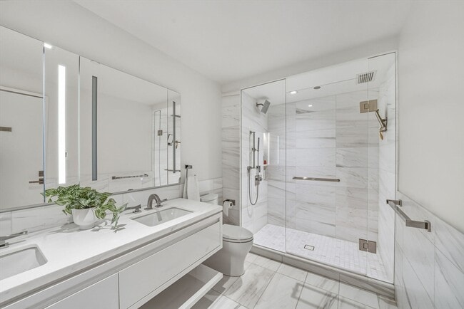 Building Photo - 150 Seaport Blvd