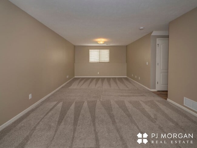 Building Photo - 8228 N 147th St