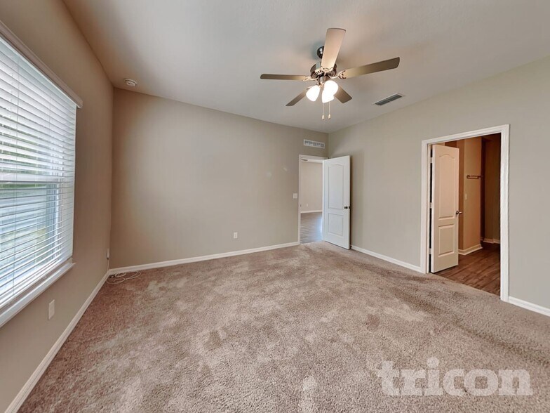 Building Photo - 151 Sailors Landing Ct