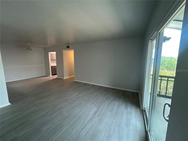 Building Photo - 6519 W Newberry Rd