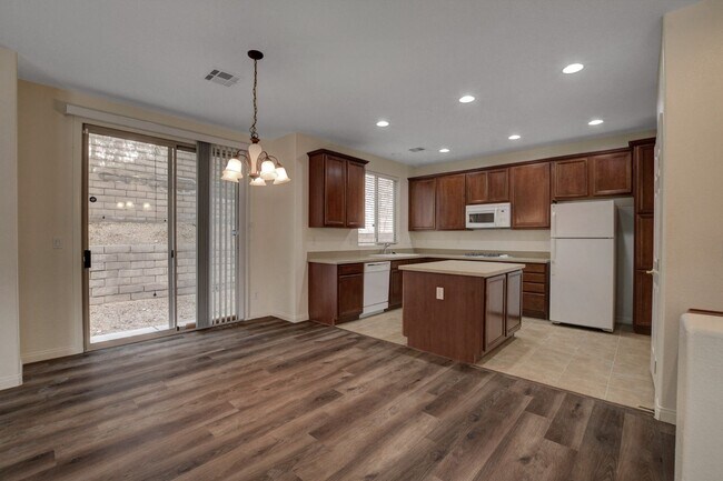 Building Photo - 3 Bedroom Home in Summerlin West COMING SOON!