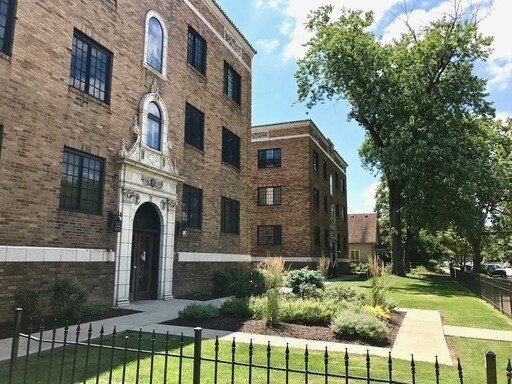 Building Photo - 5347 N College Ave