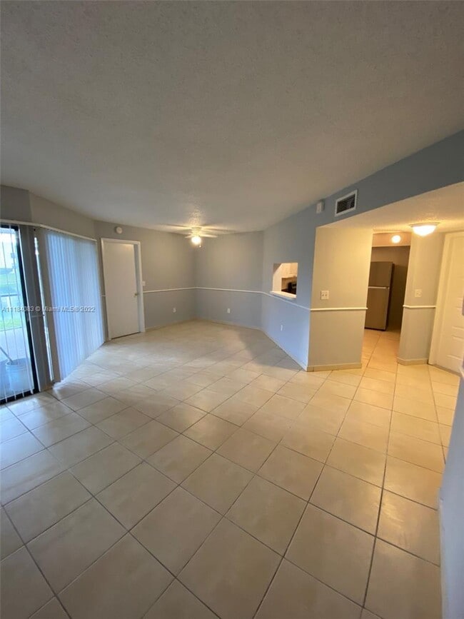 Building Photo - 1042 Adams Ave