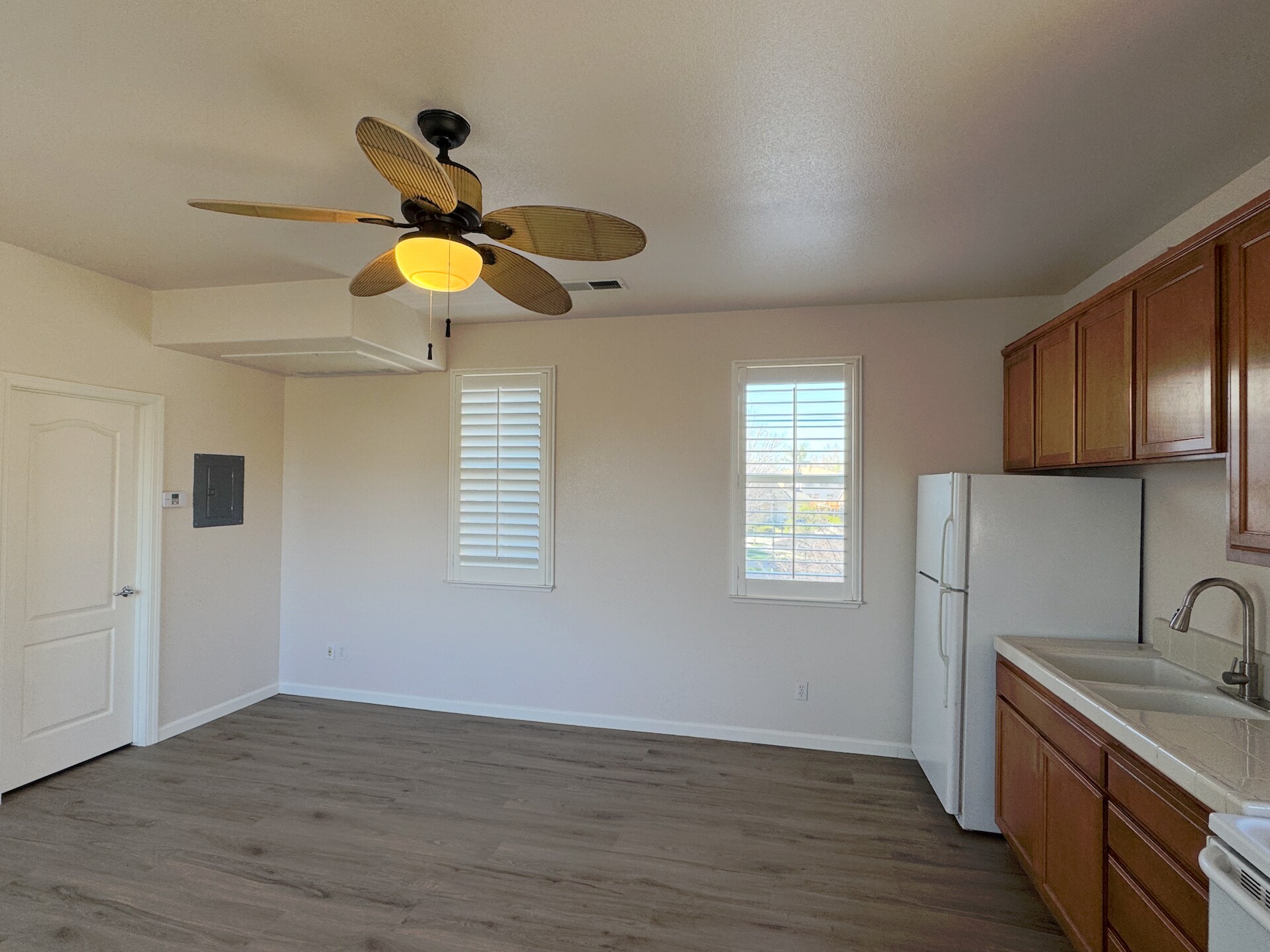 Building Photo - 606 Leah Ln