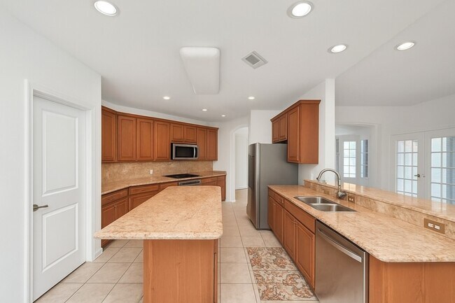 Building Photo - 12003 Sunrise Way