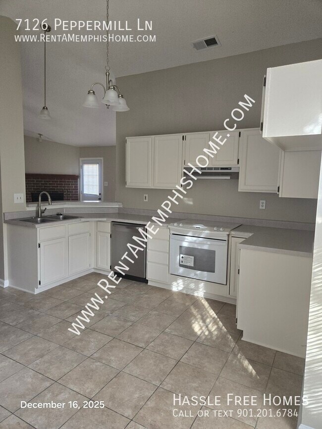 Building Photo - 7126 Peppermill Ln