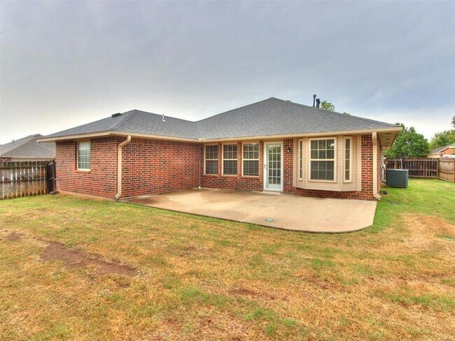 Building Photo - 21925 Homesteaders Rd