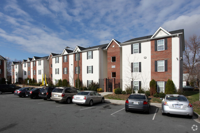 Primary Photo - Campus East Apartments