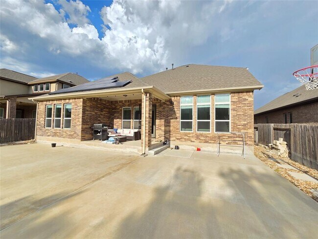 Building Photo - 1717 Navajo Song Ln