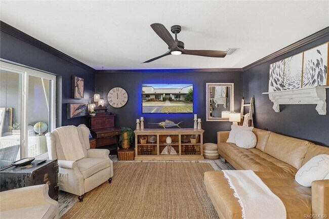 Building Photo - Three Bedroom, Two Bath Waterfront Condo