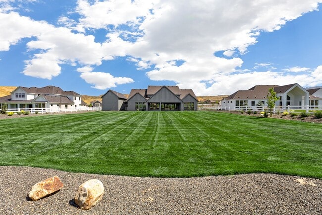 Building Photo - 4 Bed | 4 Bath | 3,591 Sq. Ft. | 1 Acre | RV Garage | Brand-New Luxury Home