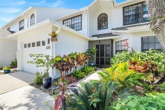 Building Photo - 823 Meadowland Dr