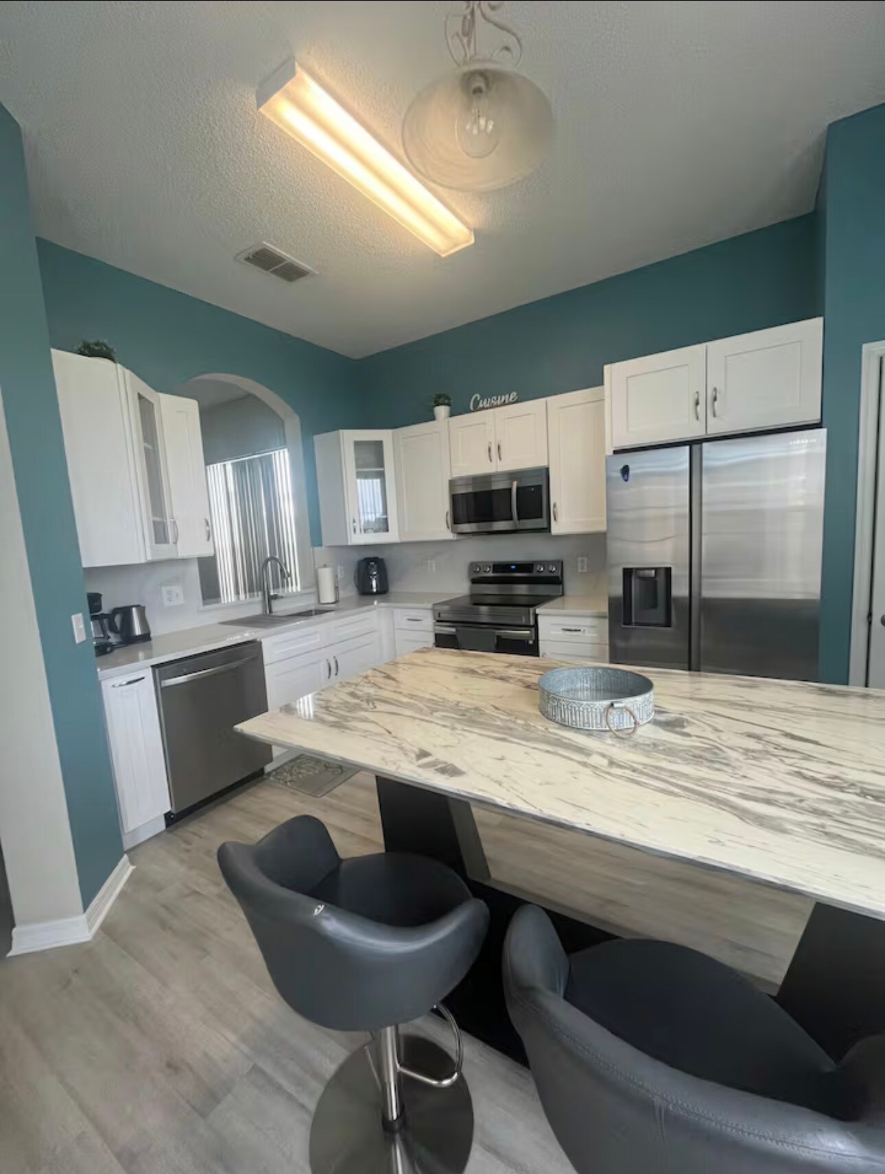 Building Photo - 554 Lockbreeze Dr