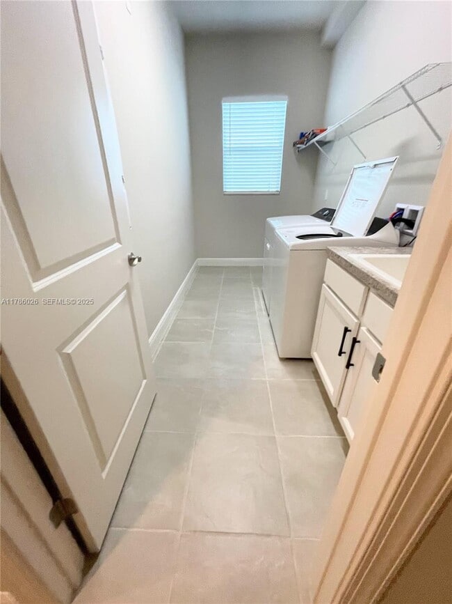 Building Photo - 12476 Nautilus Cir