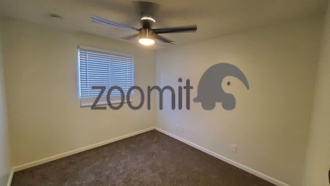 Building Photo - COOMING SOON! Beautifully upgraded house located in the vibrant city of Tempe, AZ