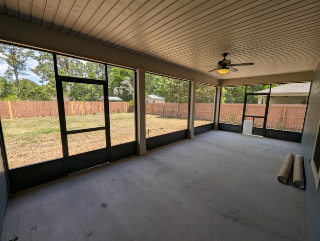 Building Photo - 8934 E River Dr