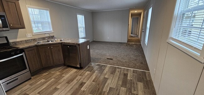 Building Photo - 9 Birch Ct