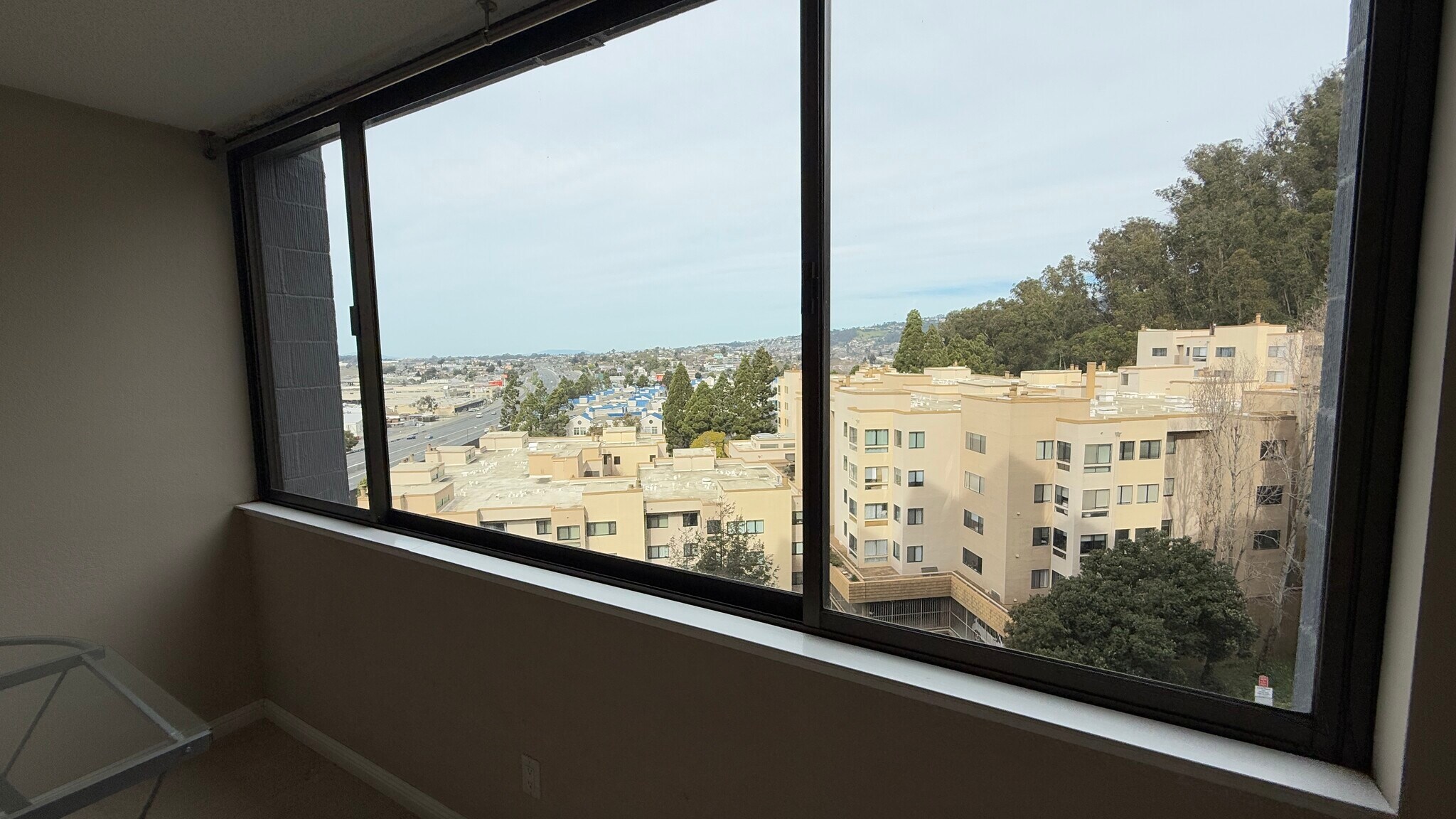 Building Photo - 555 Pierce St