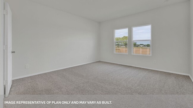 Building Photo - 5615 Cedar Cres Ct