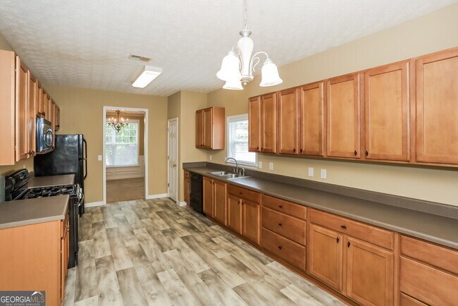 Building Photo - 934 Mill Creek Ave