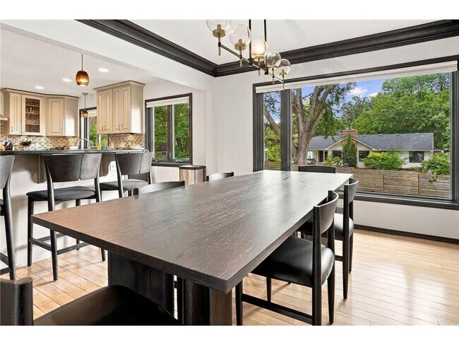 Building Photo - 4424 W 70th St