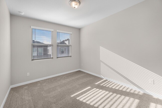 Building Photo - 1514 Blue Acer Dr