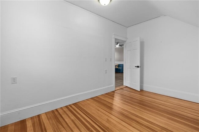Building Photo - 334 Jastram St