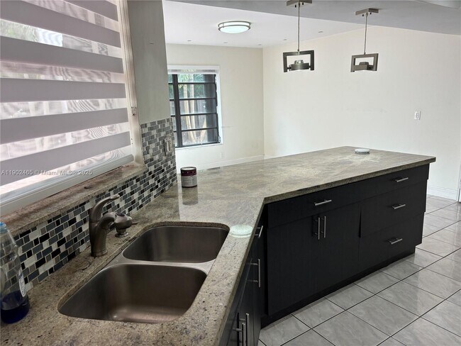 Building Photo - 11264 SW 91st Terrace