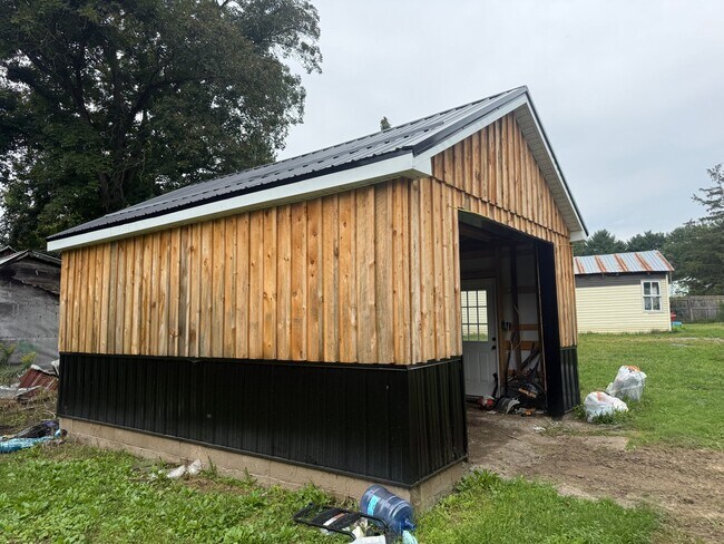 Building Photo - 2616 PA-235