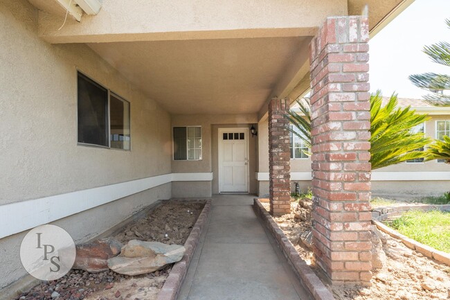 Building Photo - Fresno North West Fig Garden Loop Home, 3B...