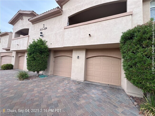 Building Photo - 2050 W Warm Springs Rd