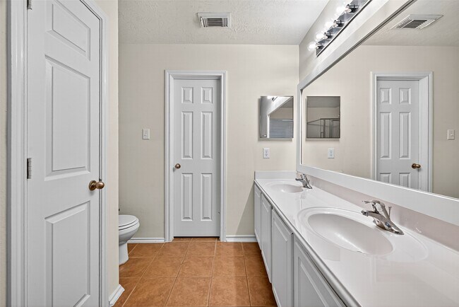 Building Photo - 25222 Boulder Bend Ln
