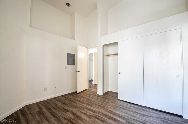 Building Photo - 5000 Red Rock St
