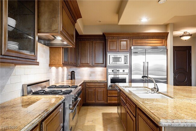 Building Photo - 9101 Alta Dr