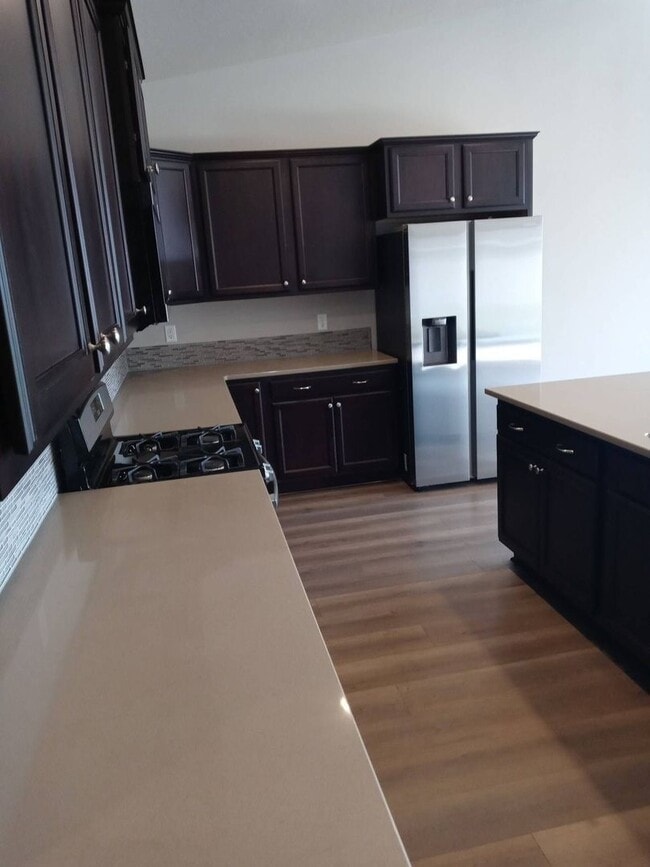 Building Photo - Beautiful 3-bedroom, 2-bath home at Woodbr...