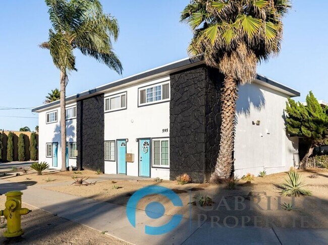 Building Photo - 595 7th St