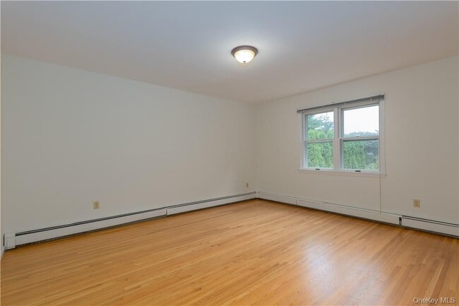 Building Photo - 30 Cassilis Ave