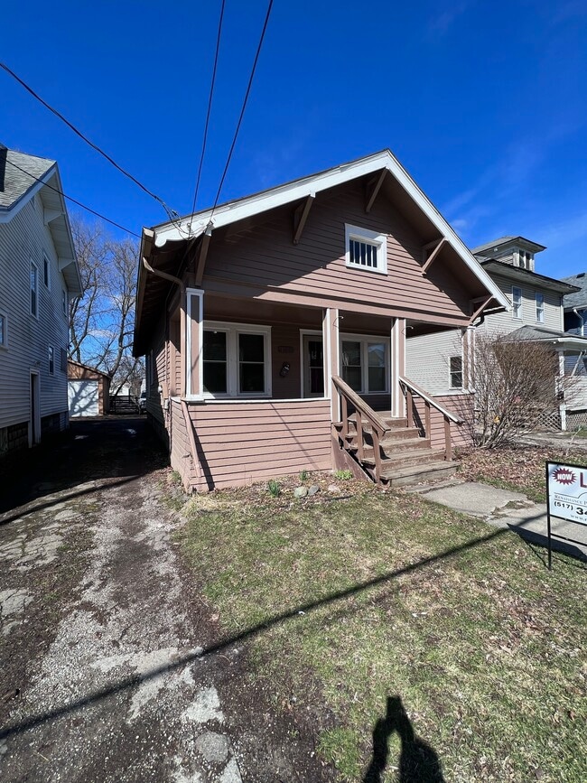 Building Photo - 1007 Mahlon St