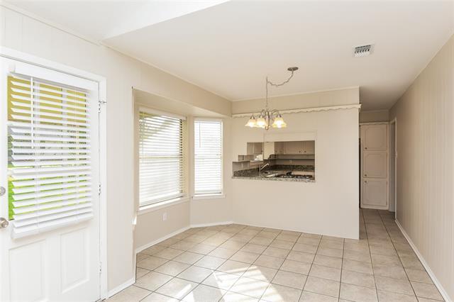 Building Photo - 2125 Rockmoor Dr
