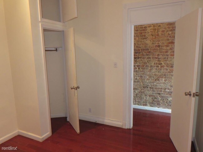Building Photo - 413 Greene Ave