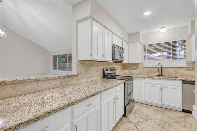 Building Photo - 7431 Ridgeberry Dr